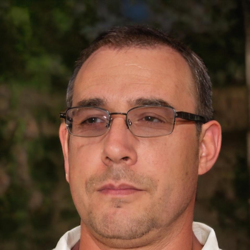 Ritratto di Filippo Desantis, docente di caratterizzazione